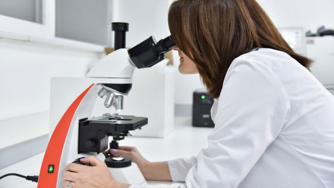 Përurohet laboratori i Mikrobiologjisë në Klinikën Infektive