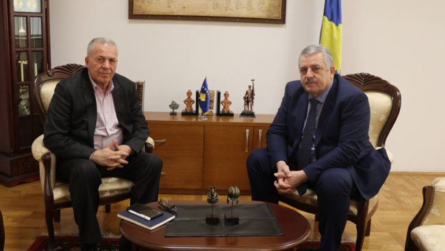 Ministri Veliu priti në takim përfaqësuesin e sindikatës së Policisë së Kosovës