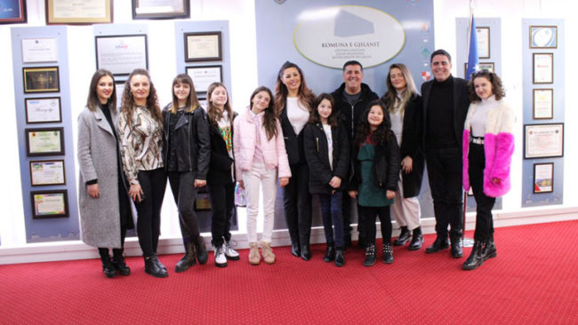 Haziri i uron suksese “Mollëkuqeve” në festivalin ndërkombëtar të Romës