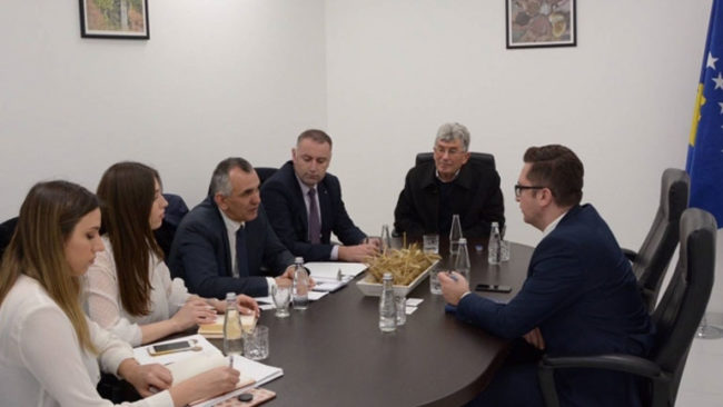 OAK adresoi kërkesat e sektorit minerar edhe tek Ministri Mustafa