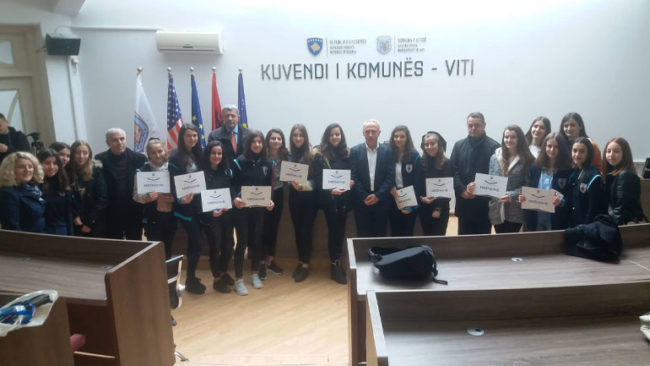 Vitia me Orë Letrare shënon 12 vjetorin e Pavarësisë së Kosovës