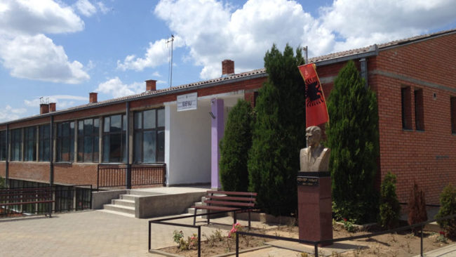 Kamenica nënshkruan marrëveshjen për renovimin e shkollës “Rexhep Mala” në Topanicë