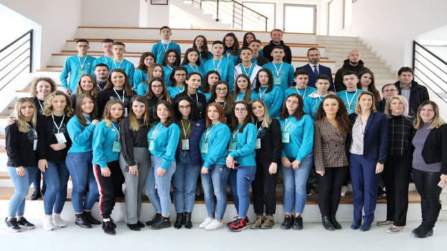 Të rinjtë e Gjilanit po aftësohen për ndikim social