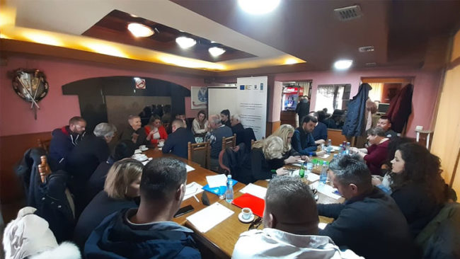 Dardanapress mbanë tryezën lidhur me vetëdijesimin e qytetarëve për të marrë pjesë në seancat e kuvendit
