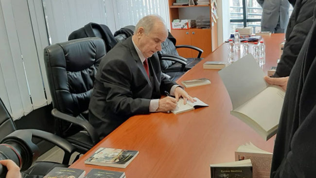 Ndërroi jetë profesori dhe krijuesi letrar Zymber Beshtica