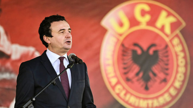 Kurti: Jasharajt na mësuan se asgjë nuk mund të arrijmë pa vetëmohim dhe unitet