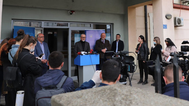 Ministri Vitia konfirmoi rastin e tretë pozitiv me Covid-19 në Kosovë