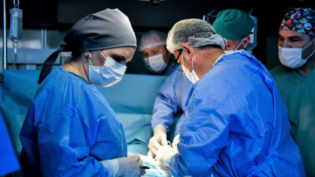Në Kinikën e Urologjisë për herë të parë bëhen intervenime urologjike me laparaskop