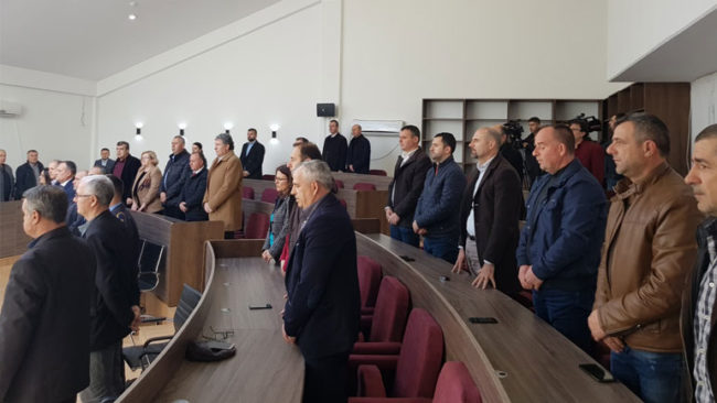 Kuvendi Komunal i Vitisë mbajti seancë solemne për nder të 22 vjetorit të Epopesë së UÇK-së