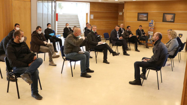Ministrja Hajdari takon inspektoratet komunale për koordinim të zbatimit të urdhëresave
