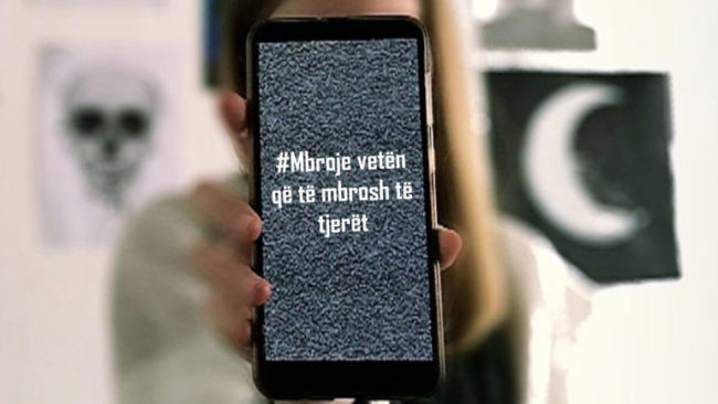 Masurica: Në kohën kur lëvizjet gjithnjë e më shumë po kufizohen, arti po i tejkalon ato!