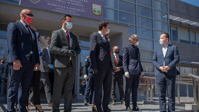 Kastrati e Kurti diskutojnë për gjendjen në Kamenicë pas përhapjes së COVID-19