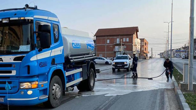 Haziri: Komuna e Gjilanit është duke bërë pastrimin dhe dezinfektimin e vazhdueshëm të rrugëve