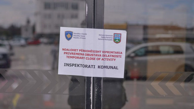 Inspektorati komunal mbyll “Viva Fresh Store” në Kamenicë, nuk i është përmbajtur vendimeve të qeverisë