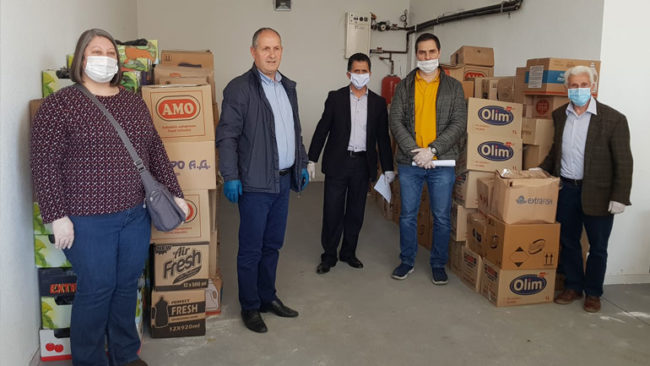 Kisha Protestante e Kosovës dhuron donacion për familjet në nevojë