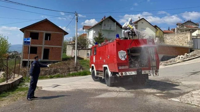 Bëhet pastrimi dhe klorifimi i hapësirave në fshatin Stubëll