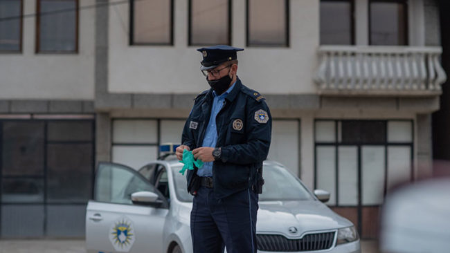 Në Kamenicë gjashtë të arrestuar për: “Mosveprim sipas dispozitave shëndetësore gjatë epidemisë”
