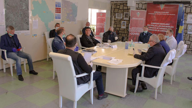 Lutfi Haziri: Është vepër penale kushdo që tenton të hyjë e dalë nga zonat e karantinës