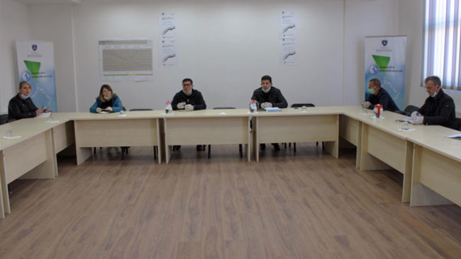 Haziri apelon për kursim të ujit