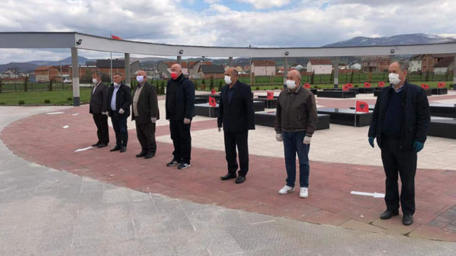 Përkujtohet ofensiva serbe e 15 prillit të vitit 1999 mbi popullatën e fshatrave Skifteraj e Smirë