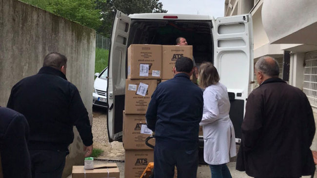 ShSKUK pranon donacion 100 mijë maska kirurgjike