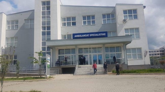 Fillon puna në ambulancat specialistike