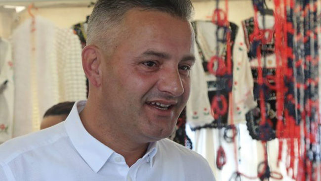 Jashari nderon heronjtë në ditën e çlirimit të Kosovës