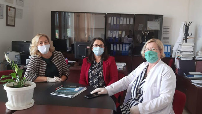 AAK-ja pasi i bashkohet LDK-së në qeverisje emëron Hanife Jonuzin, drejtoreshë të Shëndetësisë në Viti