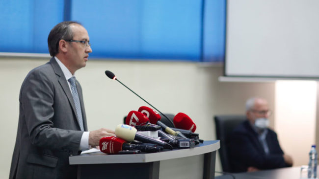 Kryeministri Hoti prezantoi sot në AShAK, kornizën e Qeverisë për dialogun