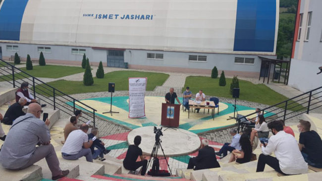 Poeti korçar Skender Rusi nderohet me Çmimin e Parë – Në mesin e të shpërblyerve edhe Nijazi Ramadani