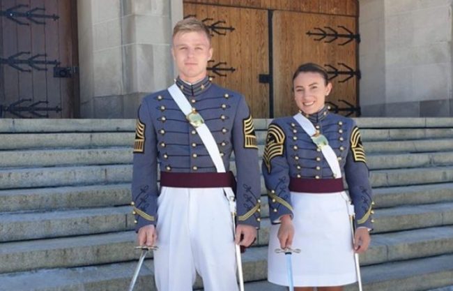 Ambasada amerikane uron dy kadetët kosovarë të diplomuar në West Point