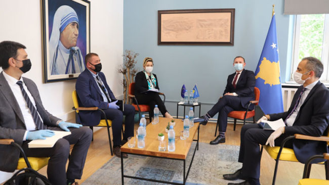 Ministri Zemaj dhe Ambasadorja Apostolova biseduan për projektet e BE-së në shëndetësi
