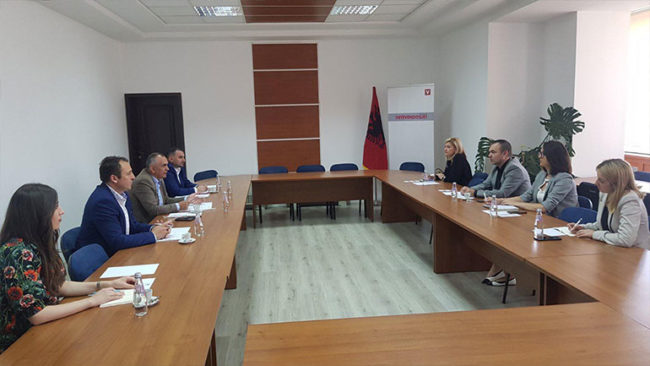 OAK kërkon mbështetje dhe përfshirje të komunitetit të biznesit në grupet punuese