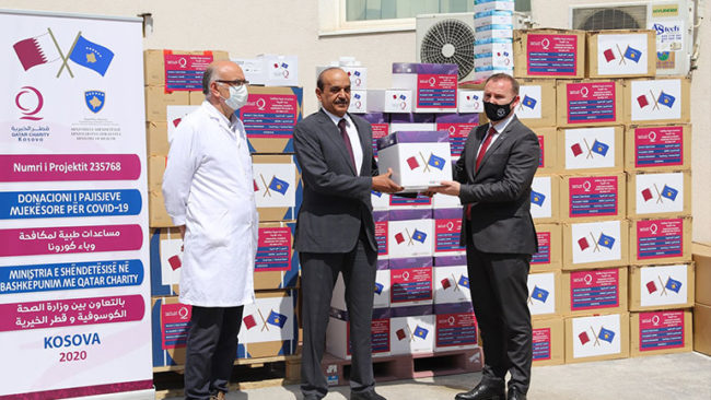 MSh dhe IKSHPK pranojnë 6500 teste për Covid-19 dhe 6 respiratorë nga “Qatar Charity”
