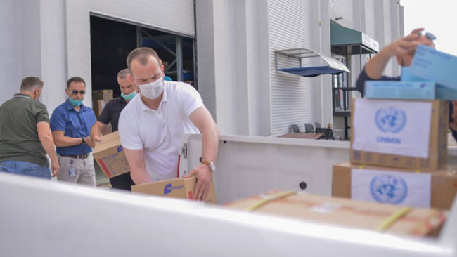 UNMIK dhuron donacion për Komunën e Kamenicës