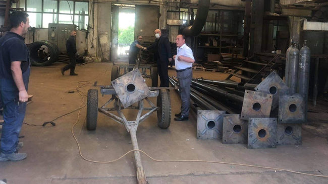 Kryetari Haliti vizitoi kompaninë për prodhime metalike VINEX