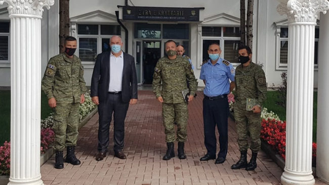 Kryetari i Vitisë priti sot në takim komandantin e ri të Regjimentit të parë të FSK-së në Gjilan