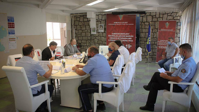 Apelon Haziri: Virusi të merr me vete nëse nuk je i kujdesshëm