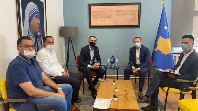 Nënkryetari Jakupi takon Ministrin Zemaj, diskutojnë për gjendjen me të cilën po përballet Kamenica