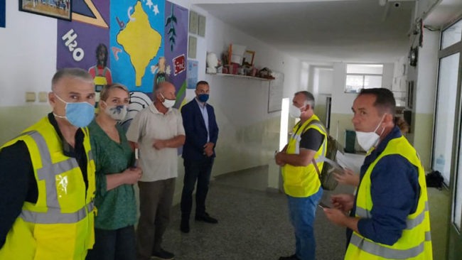 Tri shkolla përfitojnë nga programi i efiçiencës së energjisë