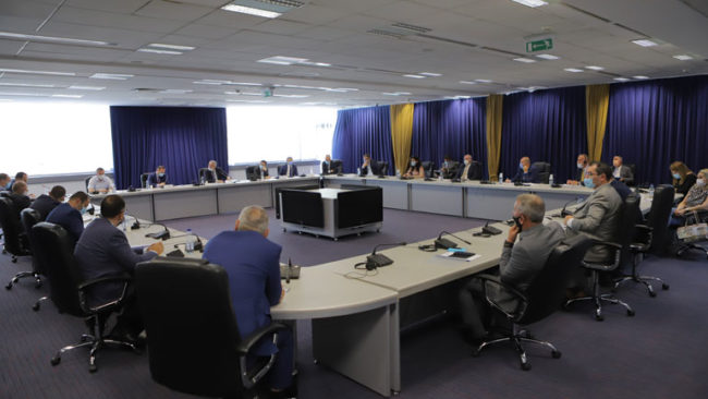 Diskutohet për menaxhimin e situatës aktuale me pandeminë COVID-19