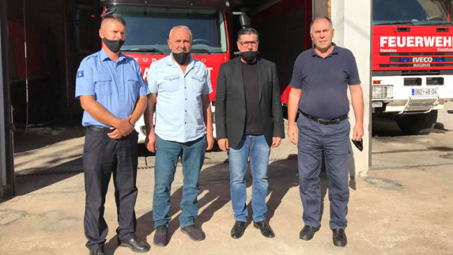 Haziri viziton Njësinë e Zjarrfikjes, i falënderon për mbështetjen dhe angazhimin në kohë pandemie