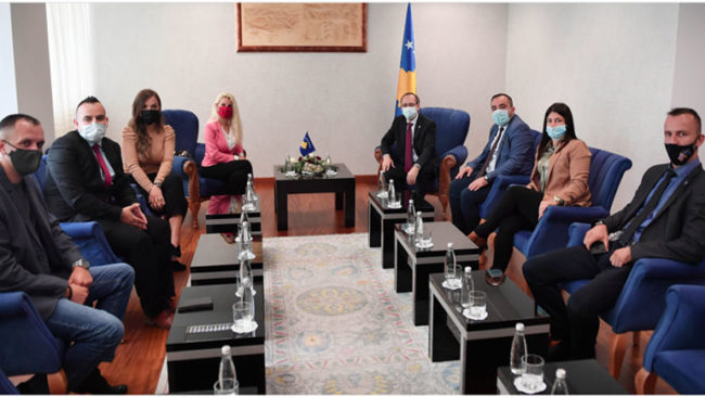 Kryeministri Hoti uroi qytetarët boshnjakë me rastin e Ditës Ndërkombëtare të Boshnjakëve