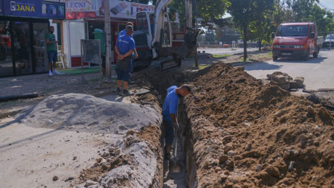 Kastrati: Vazhdojnë punimet në bulevard, instalohet infrastruktura nëntokësore