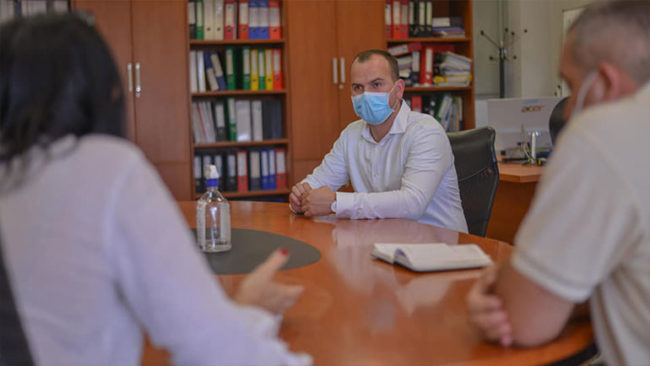 Kastrati takon drejtoreshën e departamentit të shërbimeve teknike në MASH, diskutojnë për ndërtimin e objektit të ri të shkollës “Fan S.Noli”