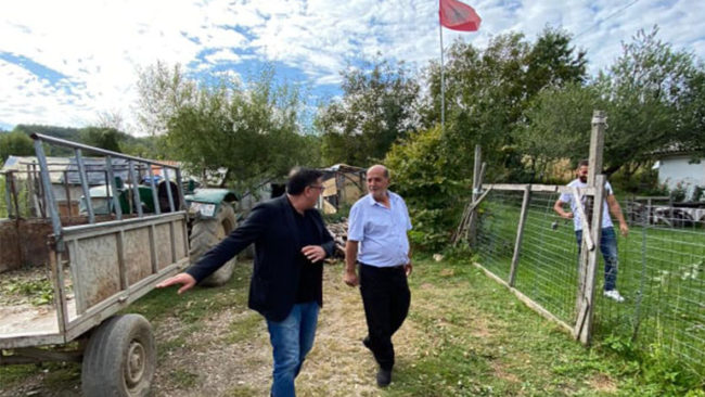 Lutfi Haziri viziton ‘heronjtë e kufirit’ në Stançiq