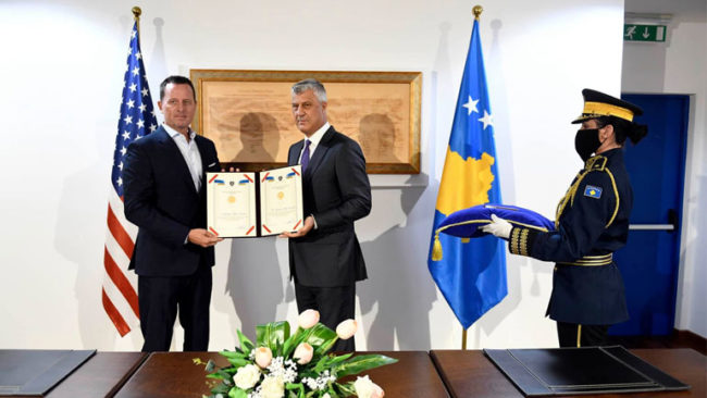 Presidenti Thaçi i dorëzoi Medaljen Presidenciale të Meritave ambasadorit Grenell