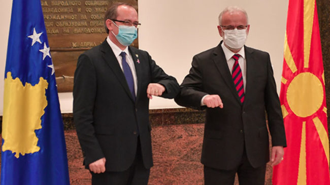 Kryeministri Hoti u prit nga Kryetari i Kuvendit të Republikës së Maqedonisë së Veriut, Talat Xhaferi