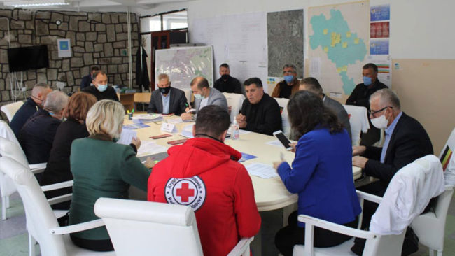 Në shkollat e Gjilanit janë të infektuar me COVID-19, 16 mësimdhënës, 15 nxënës, 1 punonjës i administratës dhe 3 punëtorë teknik