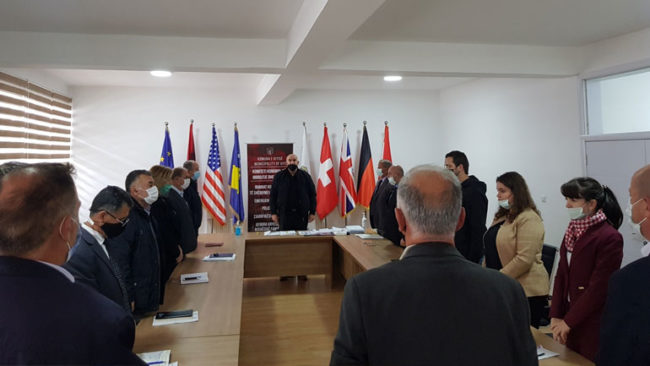Këshilli i drejtorëve mbanë një minutë heshtje me rastin e vdekjes së Ramadan Musliut